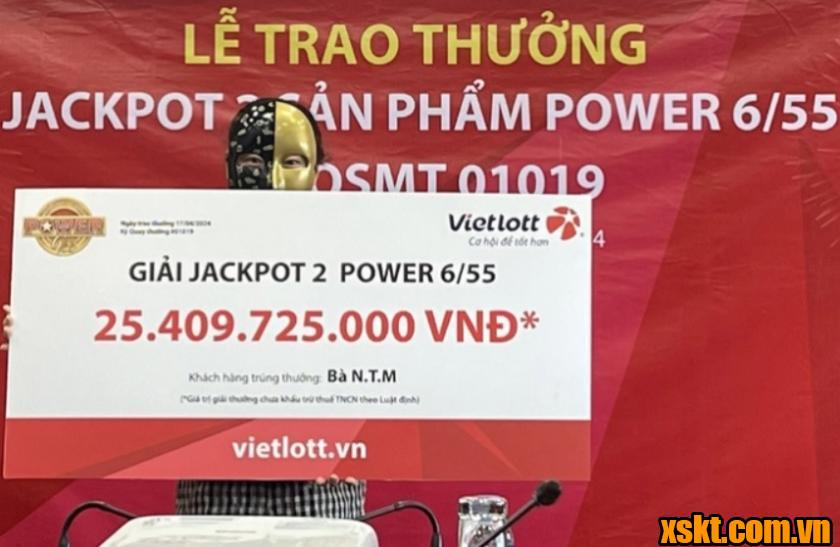 Vietlott trao giải 25 tỷ đồng cho khánh hàng đến từ Kiên Giang