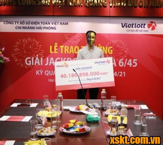 Ông V.N.M.T ở Hà Nội nhận thưởng hơn 40 tỷ đồng của Vietlott