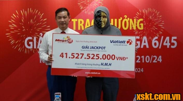 Khách hàng Hà Giang trúng giải Jackpot hơn 41 tỷ XS Mega 6/45 kỳ quay 1210