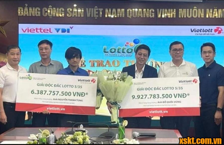 Vietlott Trao thưởng cho 2 khách hàng đầu tiên trúng xổ số tự chọn Lotto 5/35