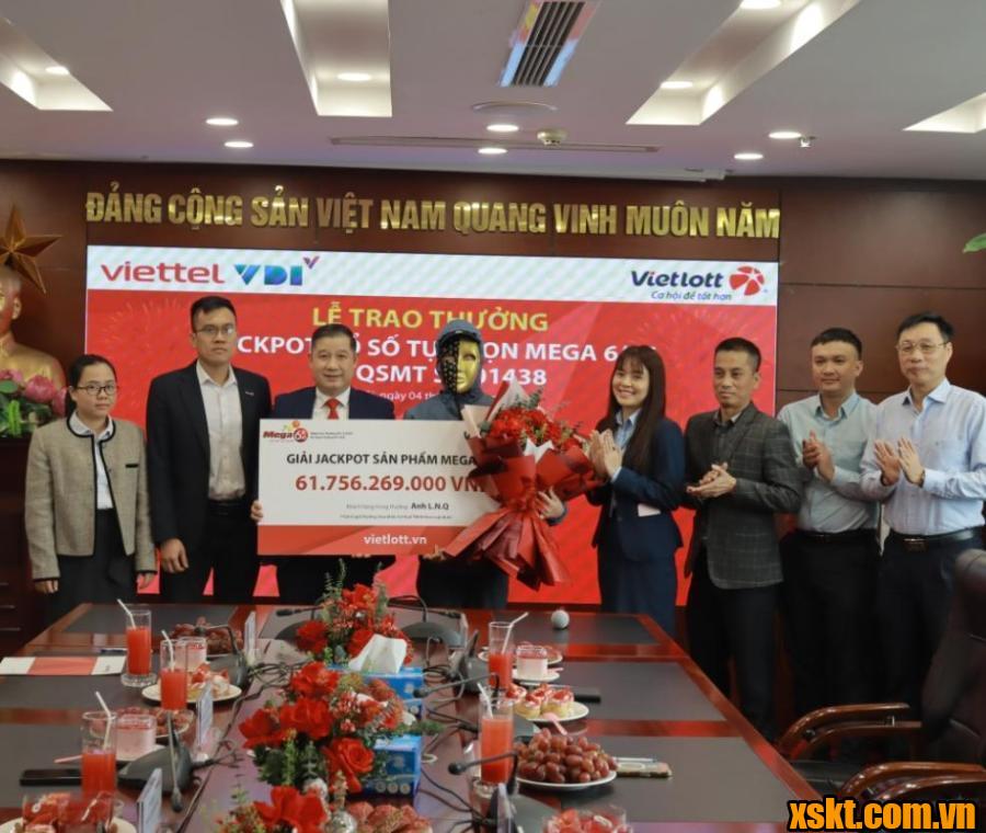 Trao thưởng 61 tỷ cho thuê bao Viettel đến từ Hà Nội