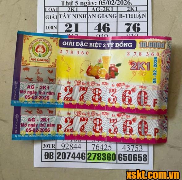 Hình ảnh 2 vé số trúng độc đắc của người thợ hồ Hưng Yên