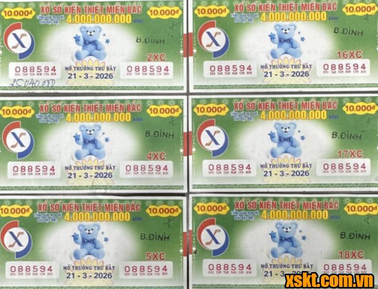 Khách hàng ở Thanh Xuân may mắn trúng 10 tờ vé số kỳ quay ngày 21/3