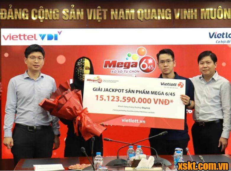 Trao thưởng giải JACKPOT hơn 15 tỷ đồng cho khách hàng Nghệ An
