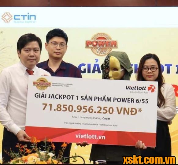 Người đàn ông 1.103 lần trúng Vietlott tiếp tục trúng Jackpot 1 hơn 71 tỷ đồng