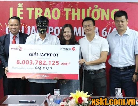 Ảnh ông V.Q.H may mắn trúng độc đắc nhờ vào ông nội quá cố của mình